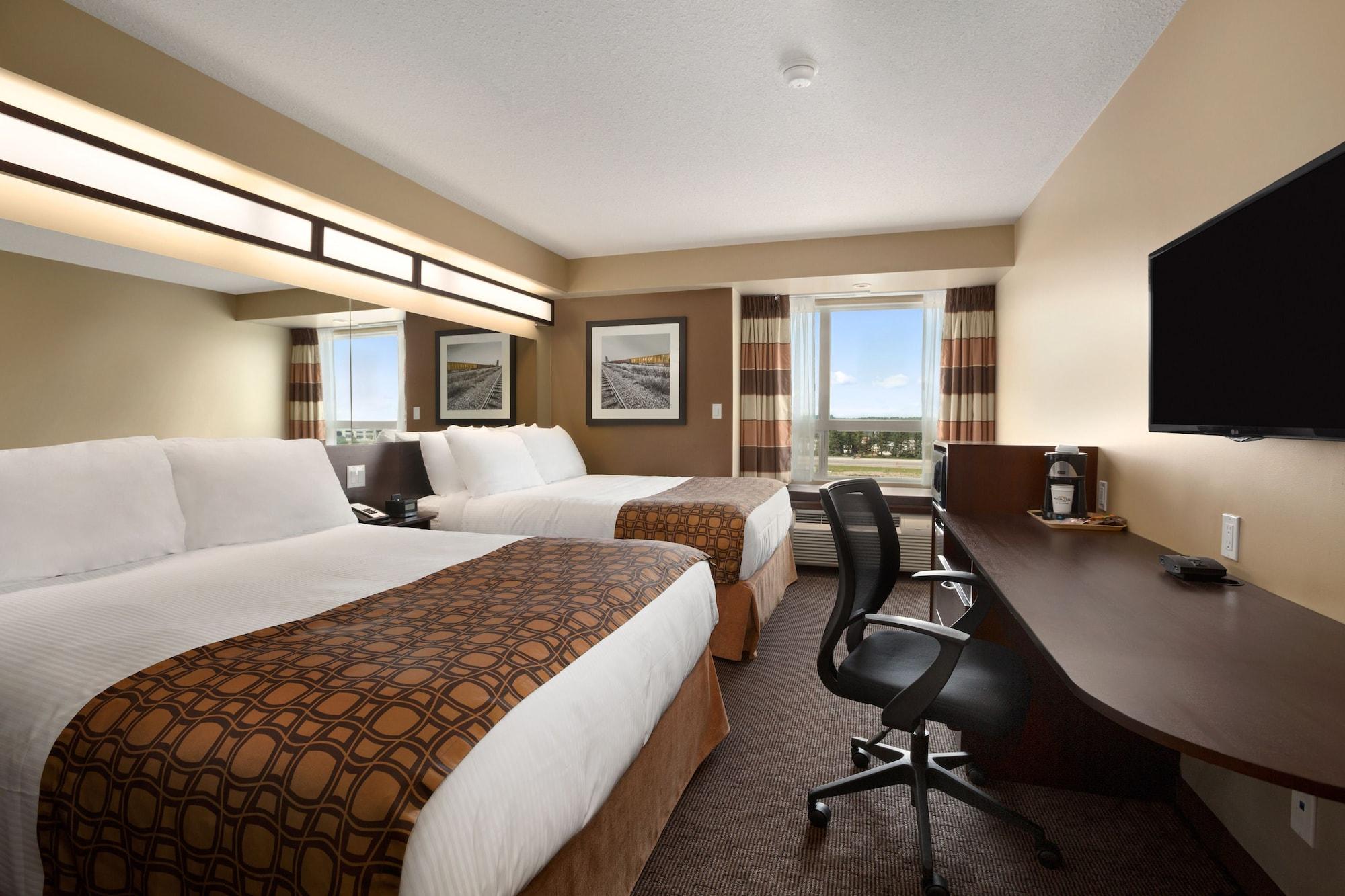 Microtel Inn & Suites By Wyndham Whitecourt Eksteriør billede
