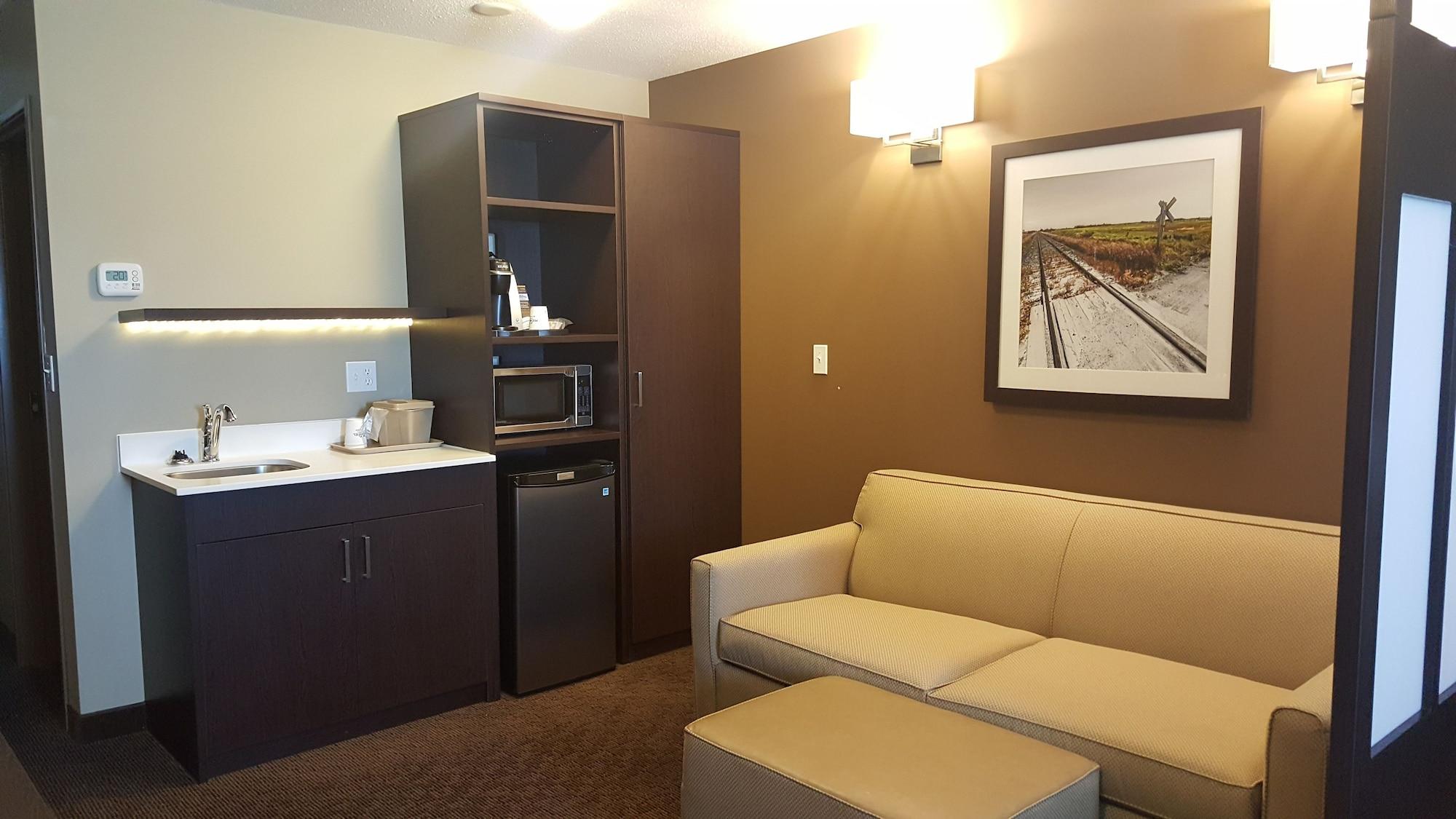 Microtel Inn & Suites By Wyndham Whitecourt Eksteriør billede