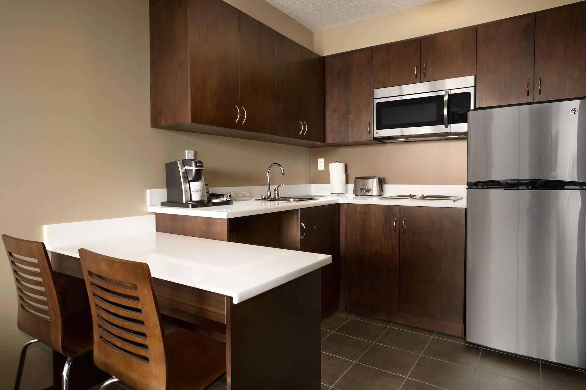 Microtel Inn & Suites By Wyndham Whitecourt Eksteriør billede